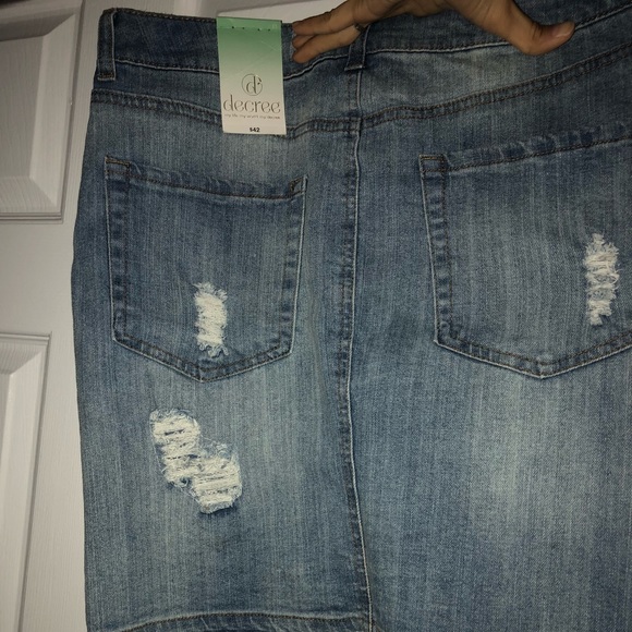 NWT Decree Denim Mini Skirt - Picture 4 of 5